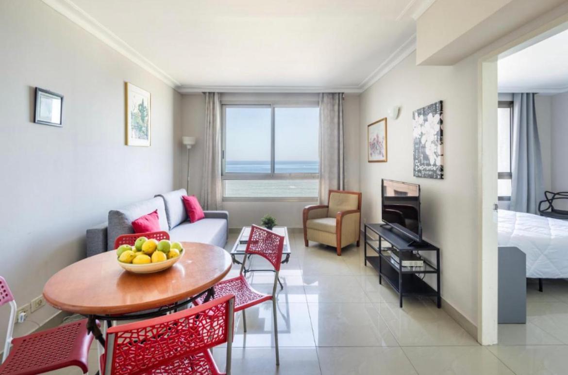 Almog Tower Aparthotel Haifa Bagian luar foto