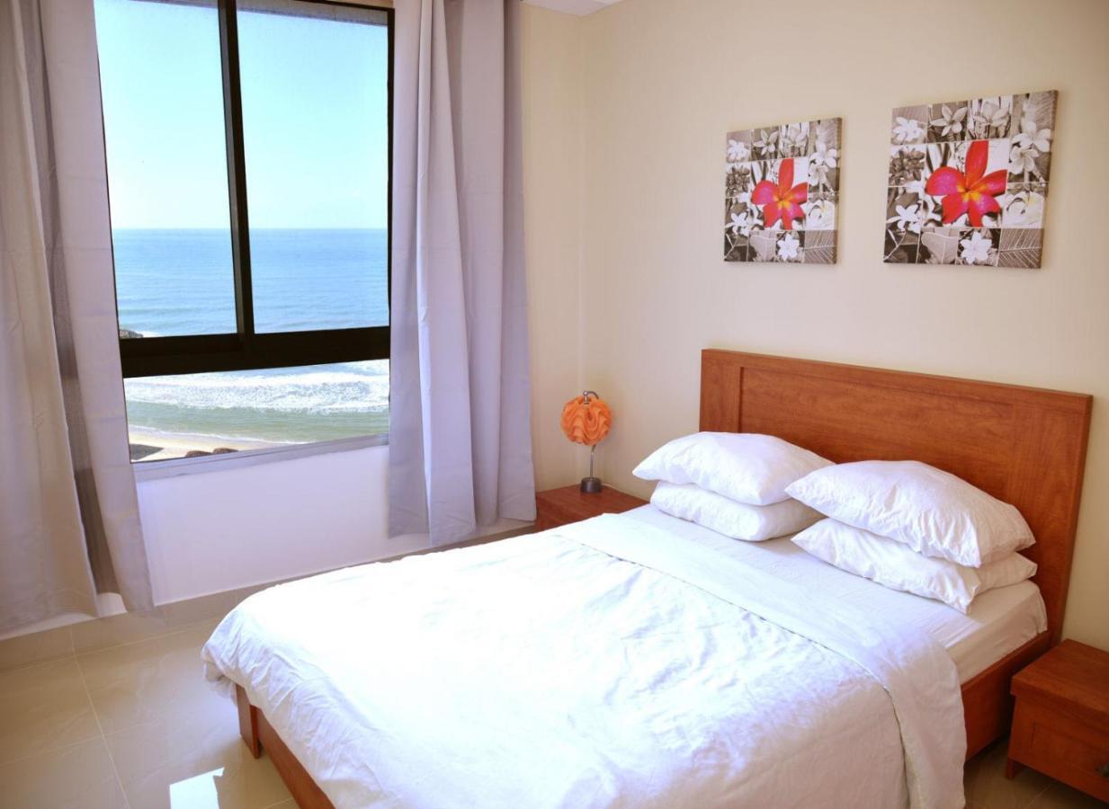 Almog Tower Aparthotel Haifa Bagian luar foto